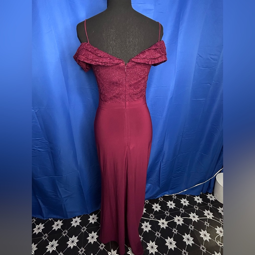 Women's Merlot Off Shoulder Gown Maxi Formal Sz 4 Elegant Princess Lace Regency - Picture 2 of 14